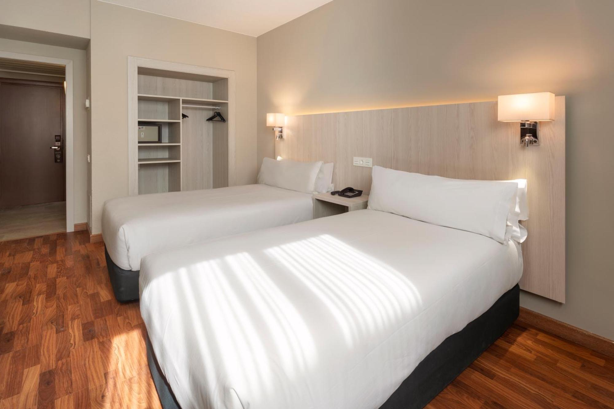 B&B Hotel Zaragoza Royal Eksteriør bilde