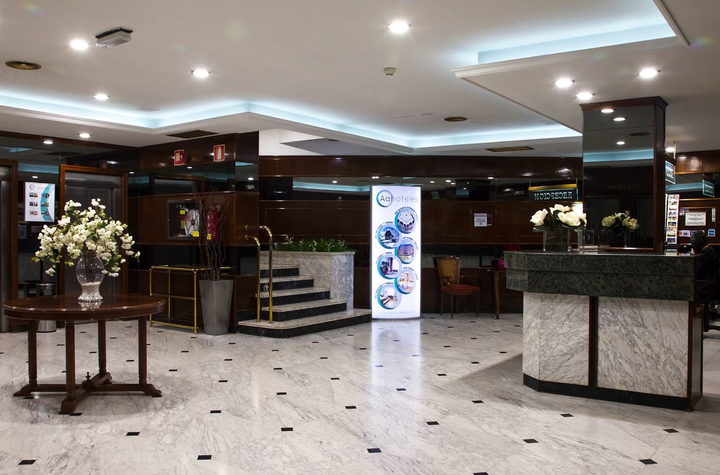 B&B Hotel Zaragoza Royal Eksteriør bilde