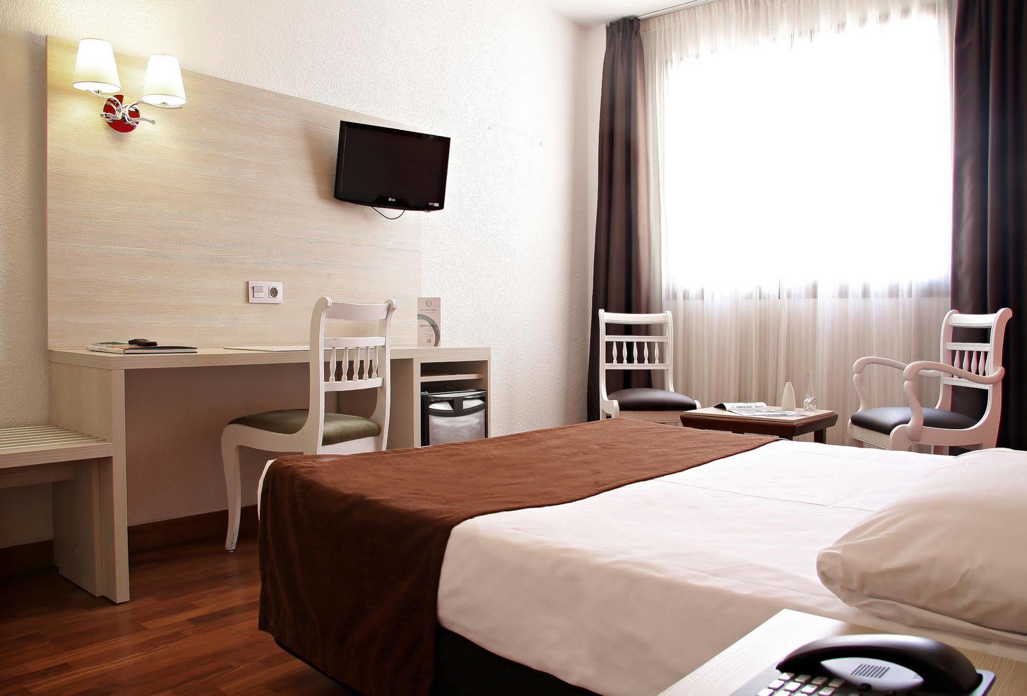 B&B Hotel Zaragoza Royal Eksteriør bilde